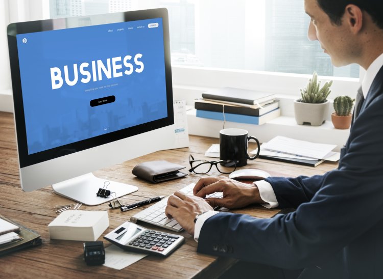 How to make a small business stand out and thrive in the digital world